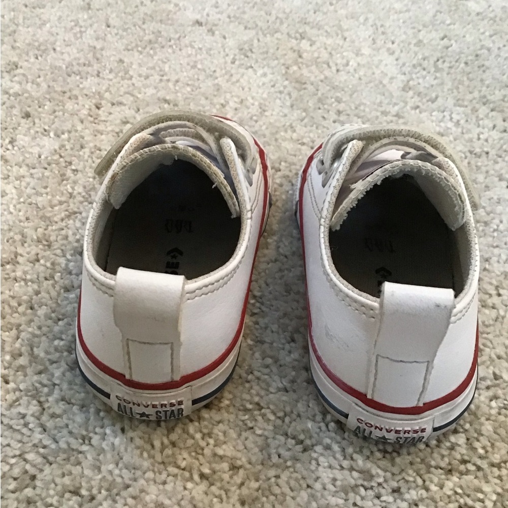 CONVERSE Chuck Taylor All Star Easy-On Leather | Size Kids 5 - Picture 2 of 8